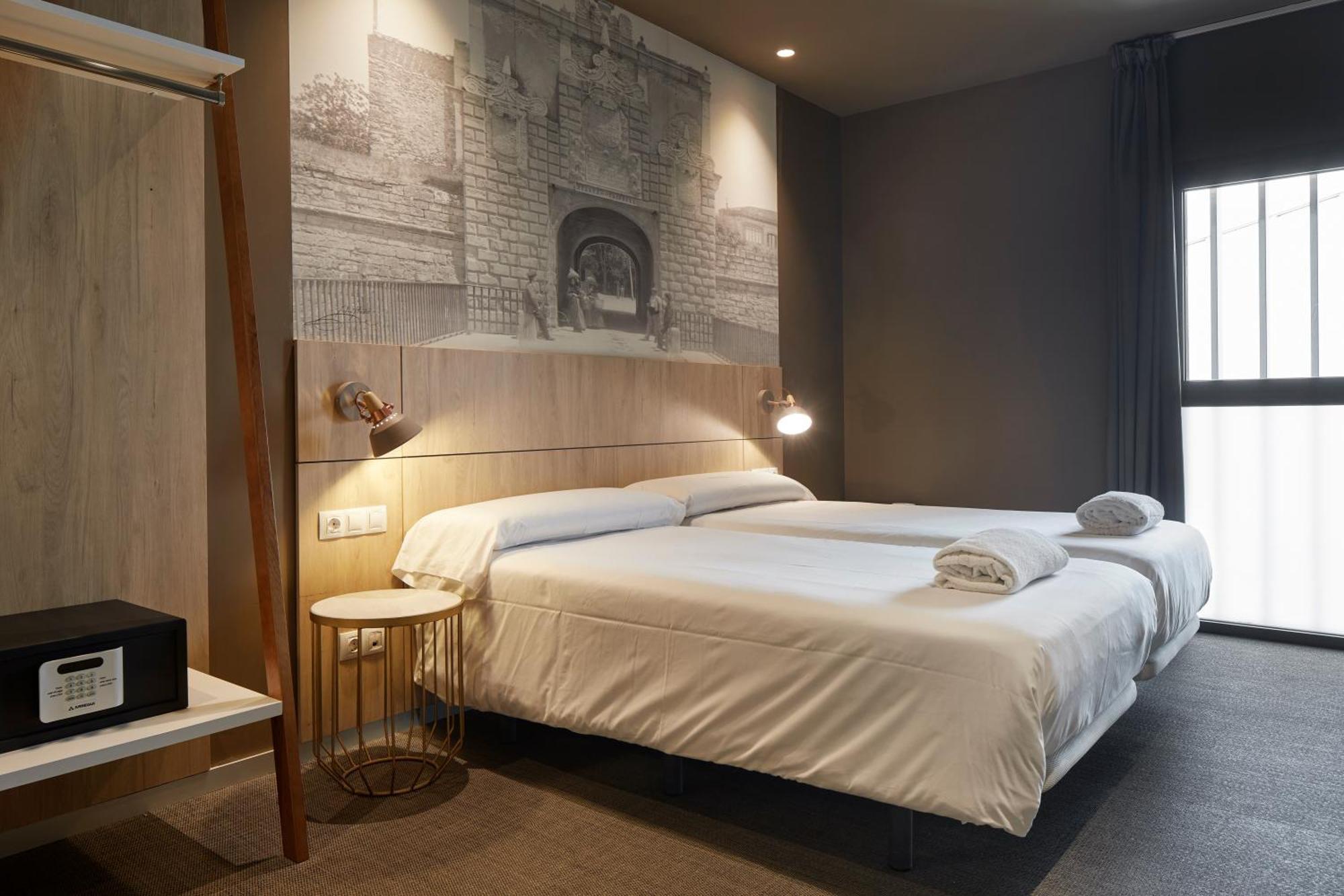 Hotel Landaben 潘普洛纳 外观 照片