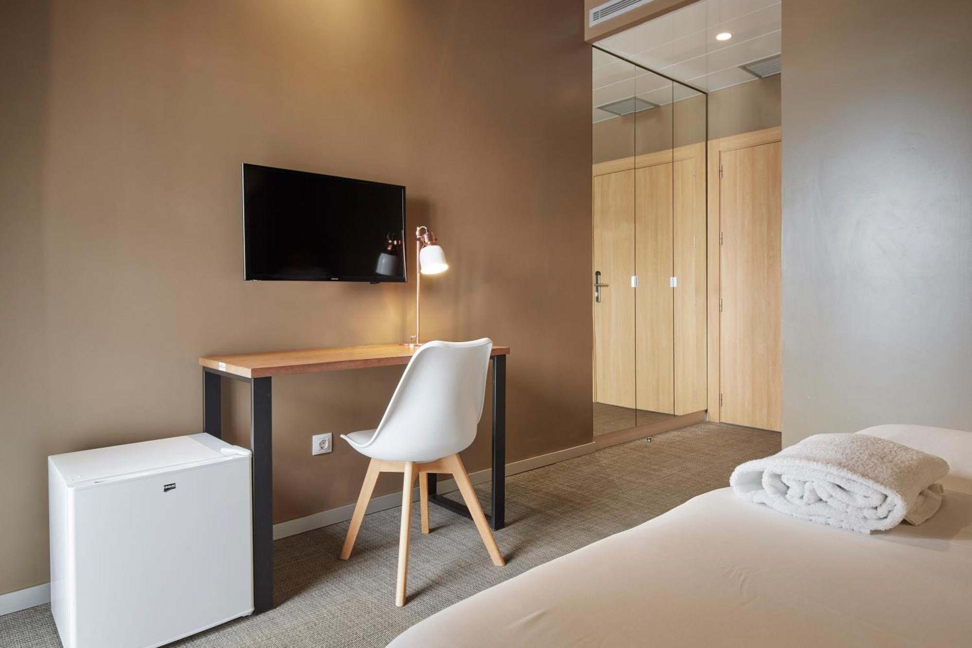Hotel Landaben 潘普洛纳 外观 照片