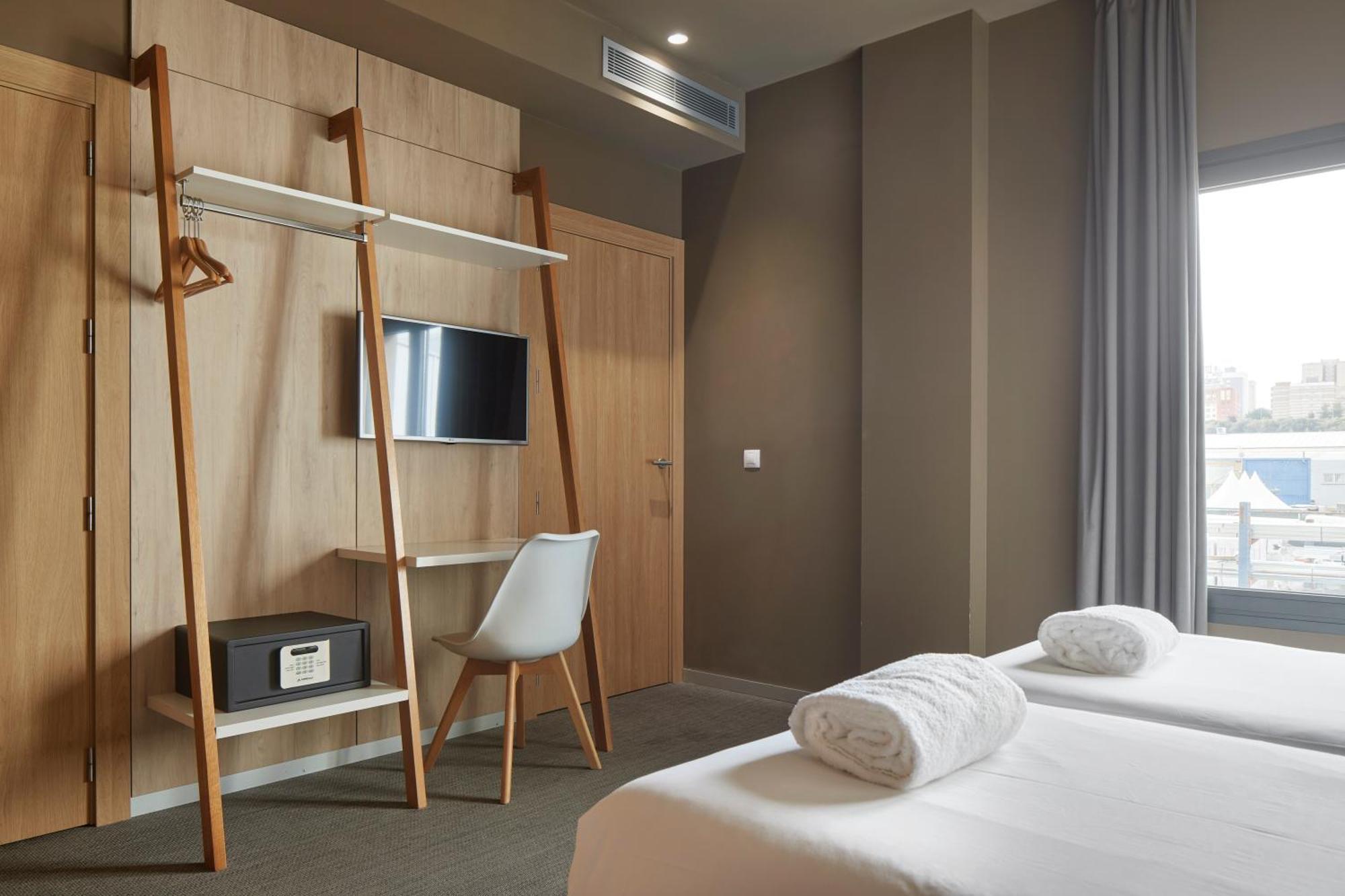 Hotel Landaben 潘普洛纳 外观 照片